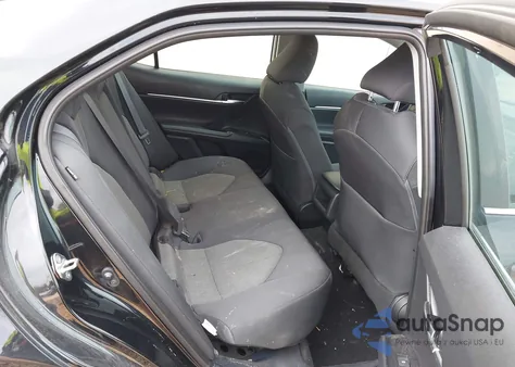 2020 Toyota Camry Le Awd z USA, uszkodzony, nr VIN 4T1L11BK6LU002083